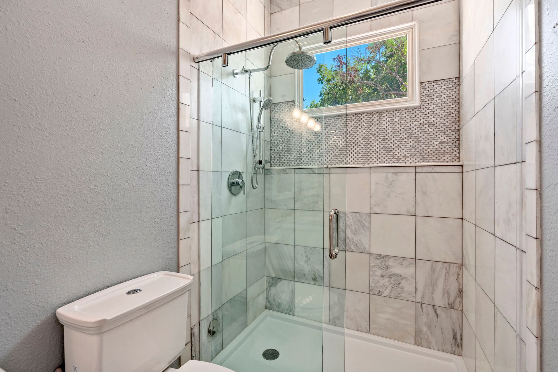  Charming Folk Victorian in Dignowity Hill - 物件實景