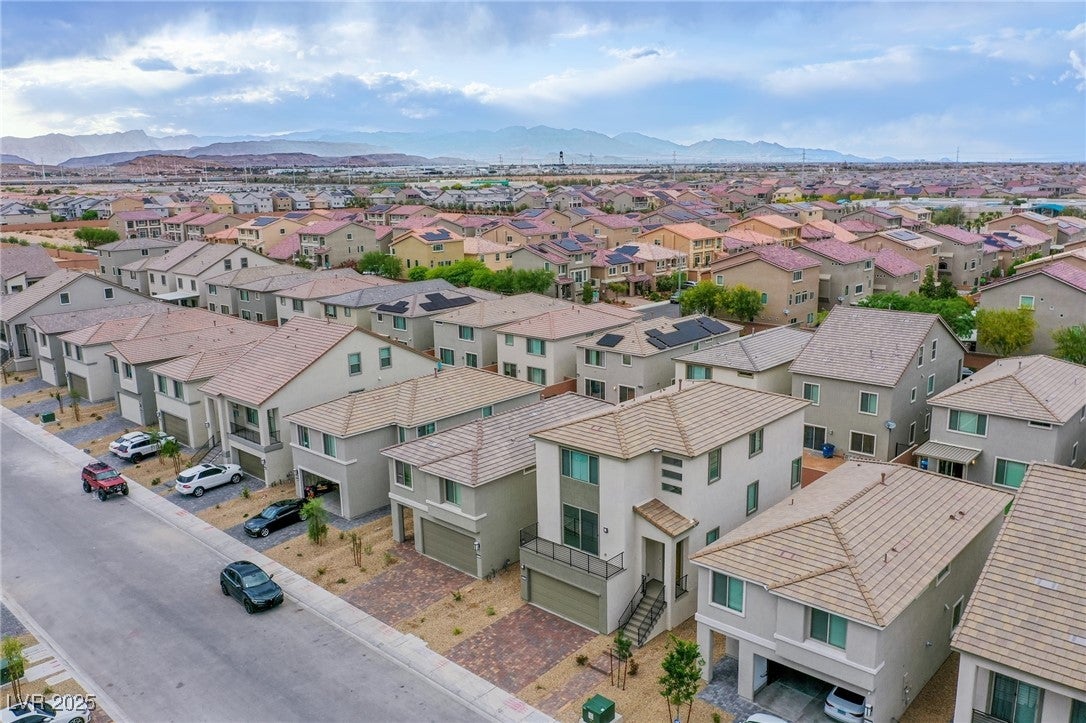 Las Vegas, Nevada, 89141, United States, 5 Bedrooms Bedrooms, ,3 BathroomsBathrooms,Residential,For Sale,1978122