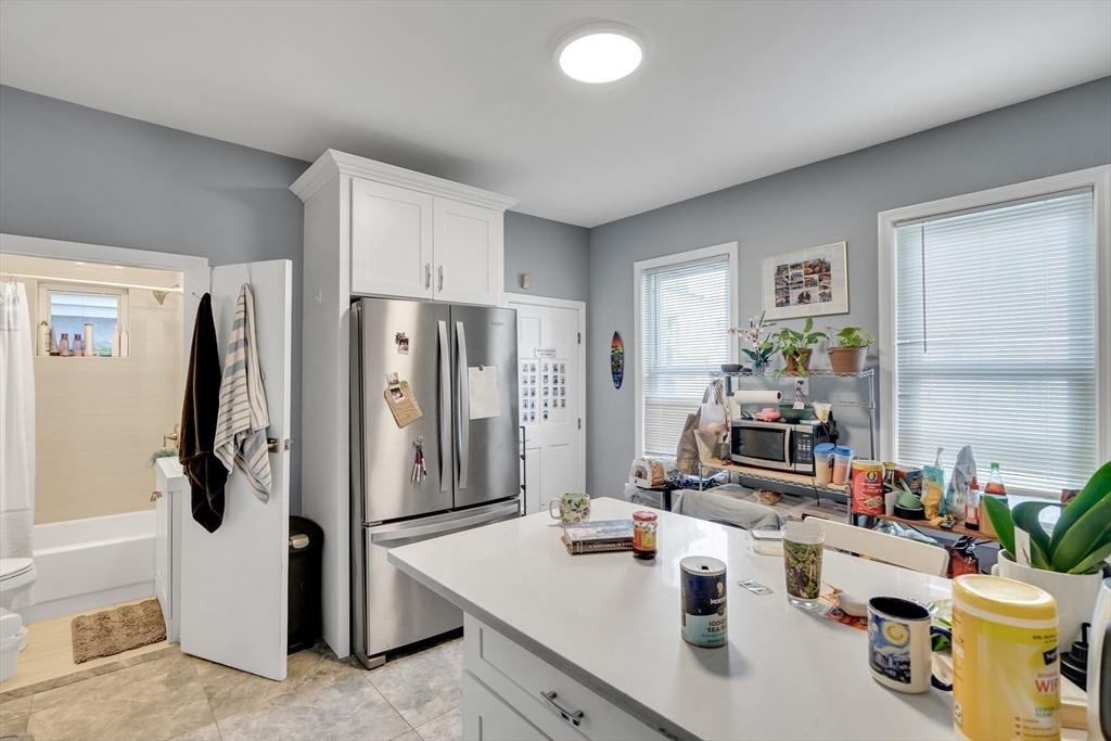 Cambridge, Massachusetts, 02141, United States, 7 Bedrooms Bedrooms, ,4 BathroomsBathrooms,Residential,For Sale,1901897