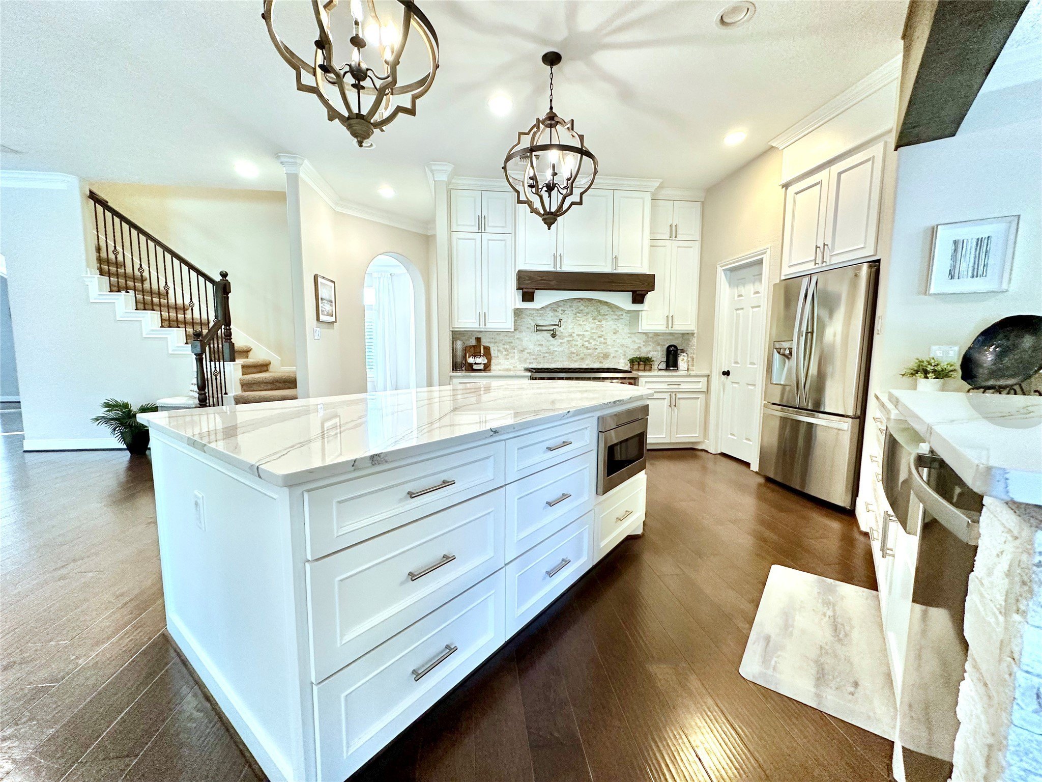 Friendswood, Texas, 77546, United States, 3 Bedrooms Bedrooms, ,5 BathroomsBathrooms,Residential,For Sale,1908024