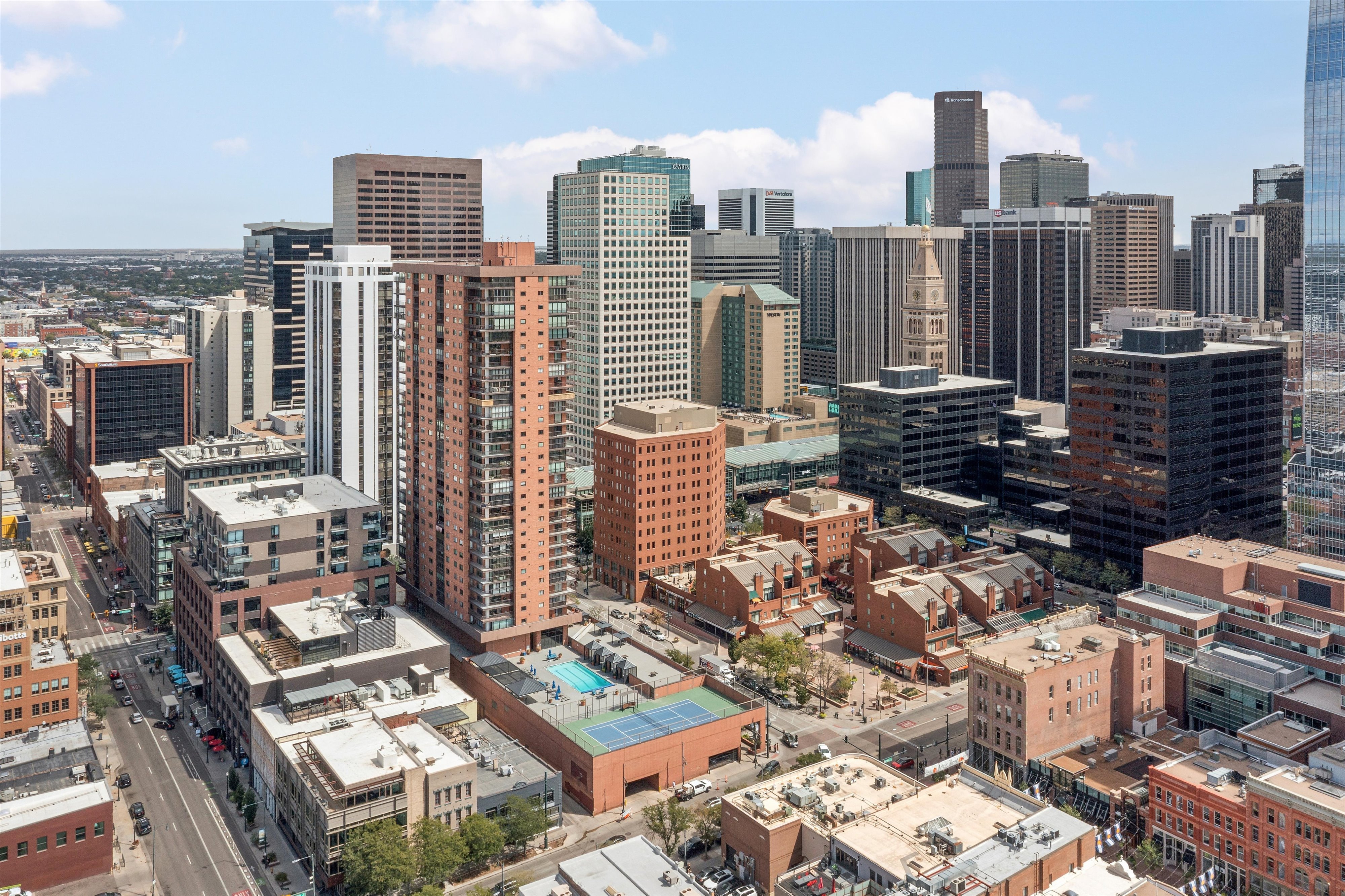  Iconic Larimer Place - 物件實景