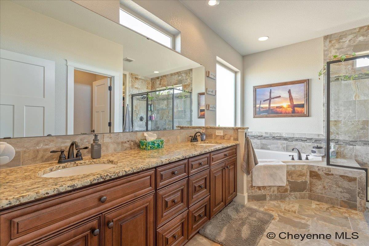 Cheyenne, Wyoming, 82009, United States, 5 Bedrooms Bedrooms, ,3 BathroomsBathrooms,Residential,For Sale,1993587