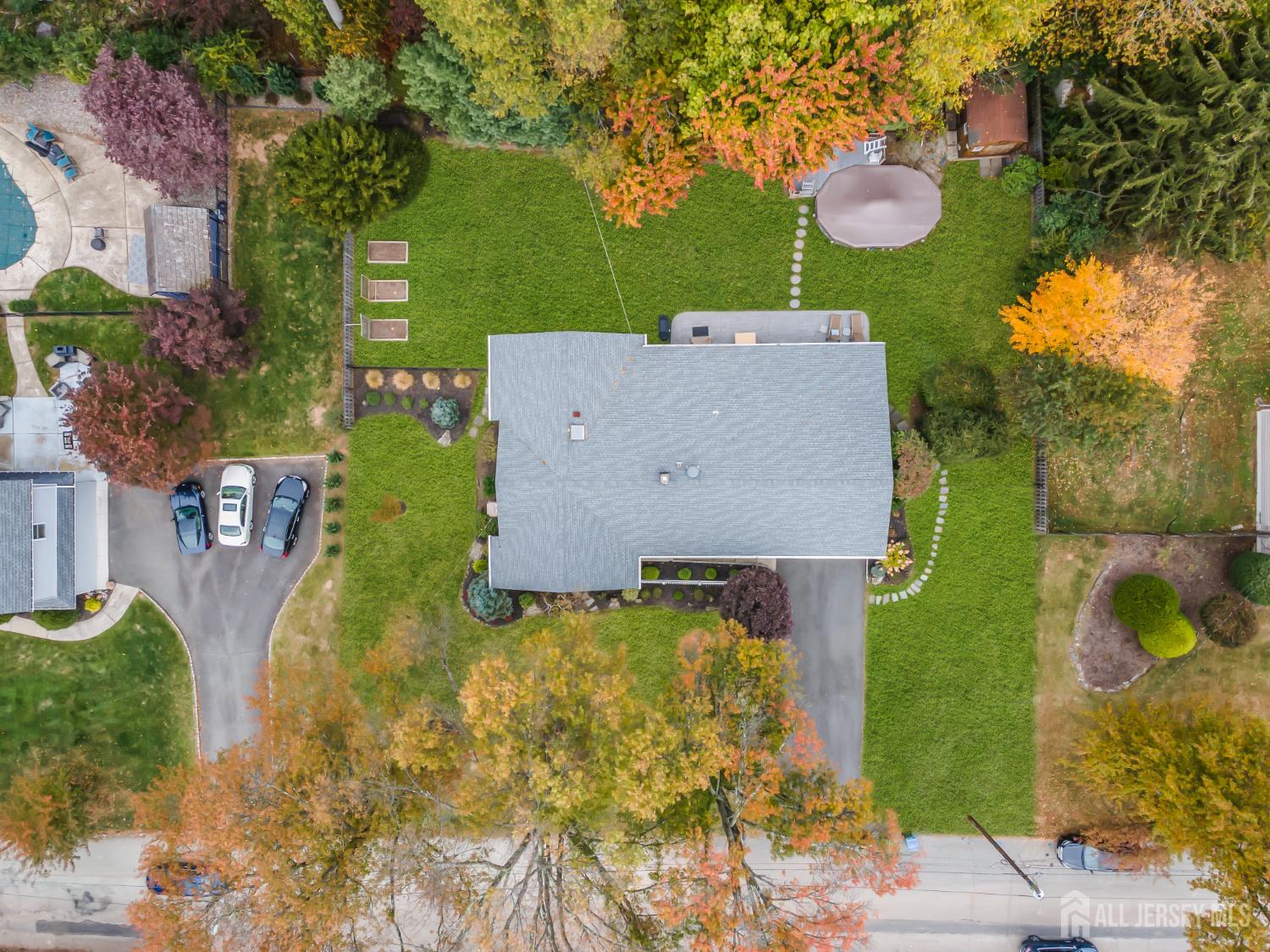 Edison, New Jersey, 08820, United States, 3 Bedrooms Bedrooms, ,2 BathroomsBathrooms,Residential,For Sale,1989177