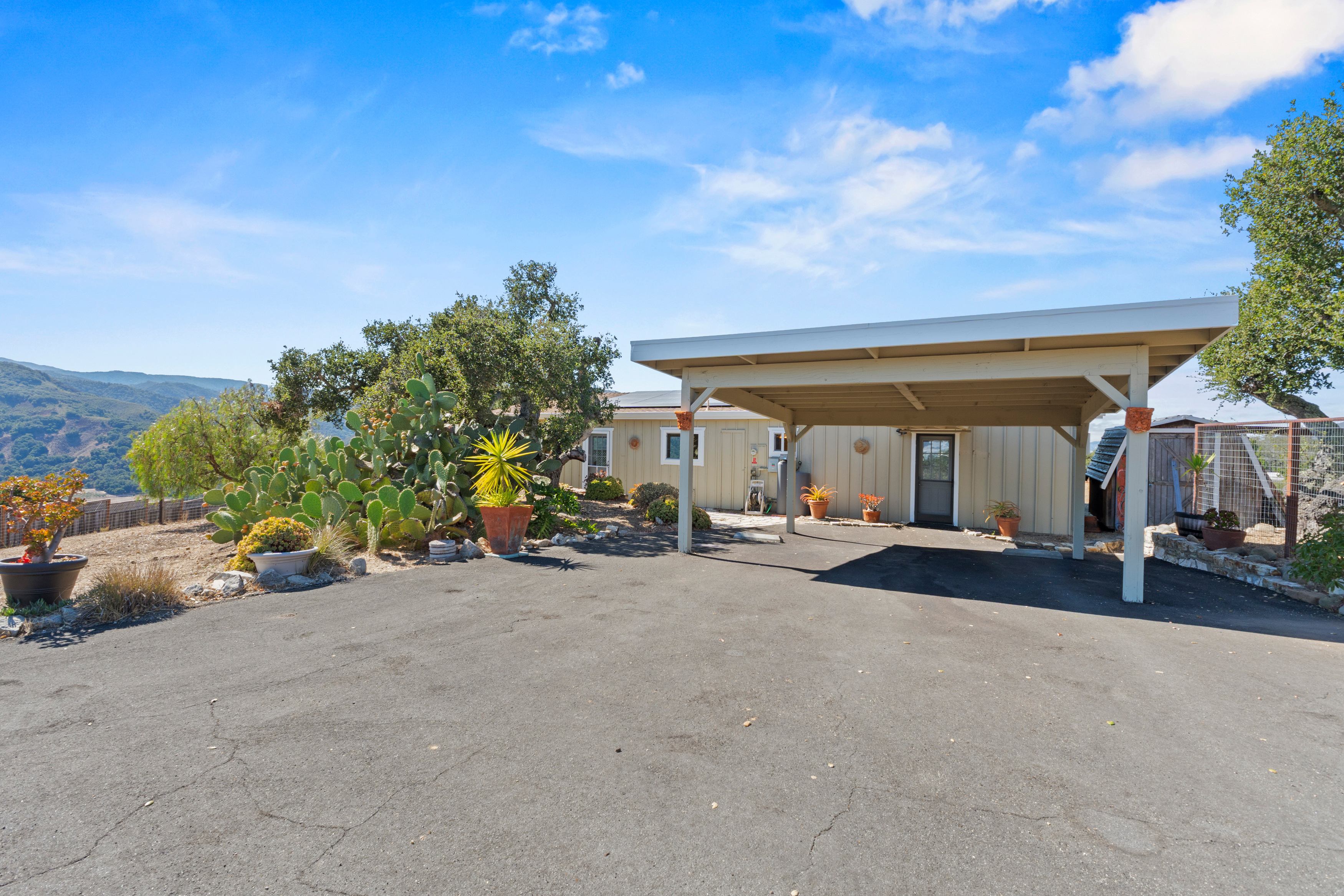  145 East Carmel Valley Road - 物件實景