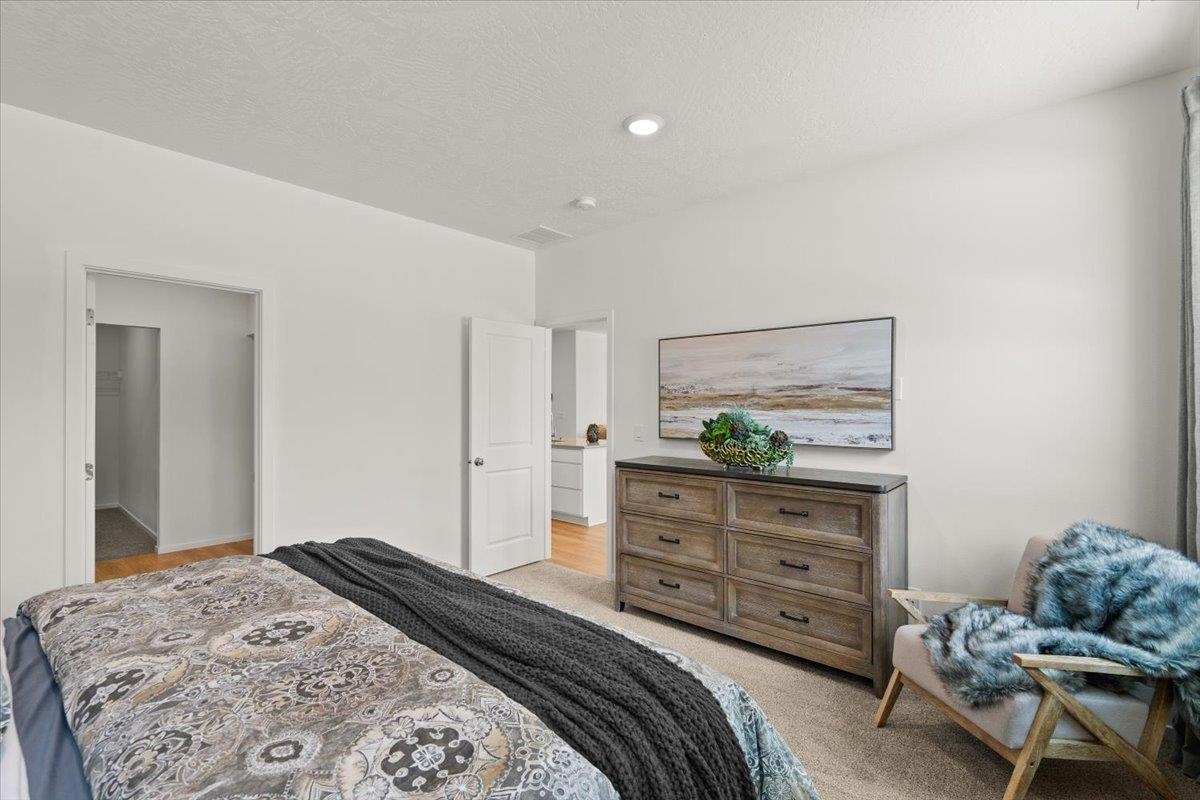 Deer Park, Washington, 99006, United States, 3 Bedrooms Bedrooms, ,2 BathroomsBathrooms,Residential,For Sale,1873845