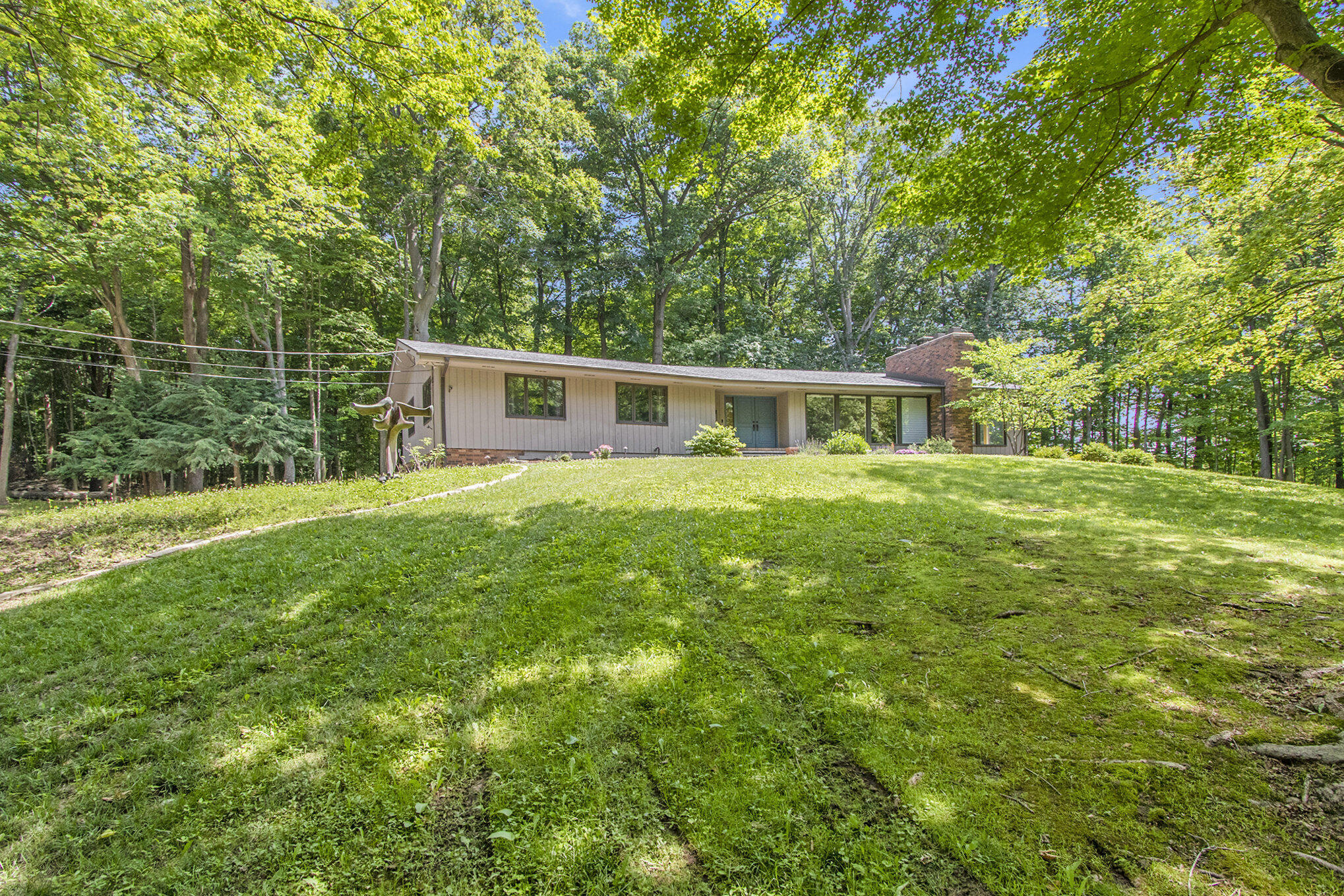 La Porte, Indiana, 46350, United States, 4 Bedrooms Bedrooms, ,4 BathroomsBathrooms,Residential,For Sale,1904805
