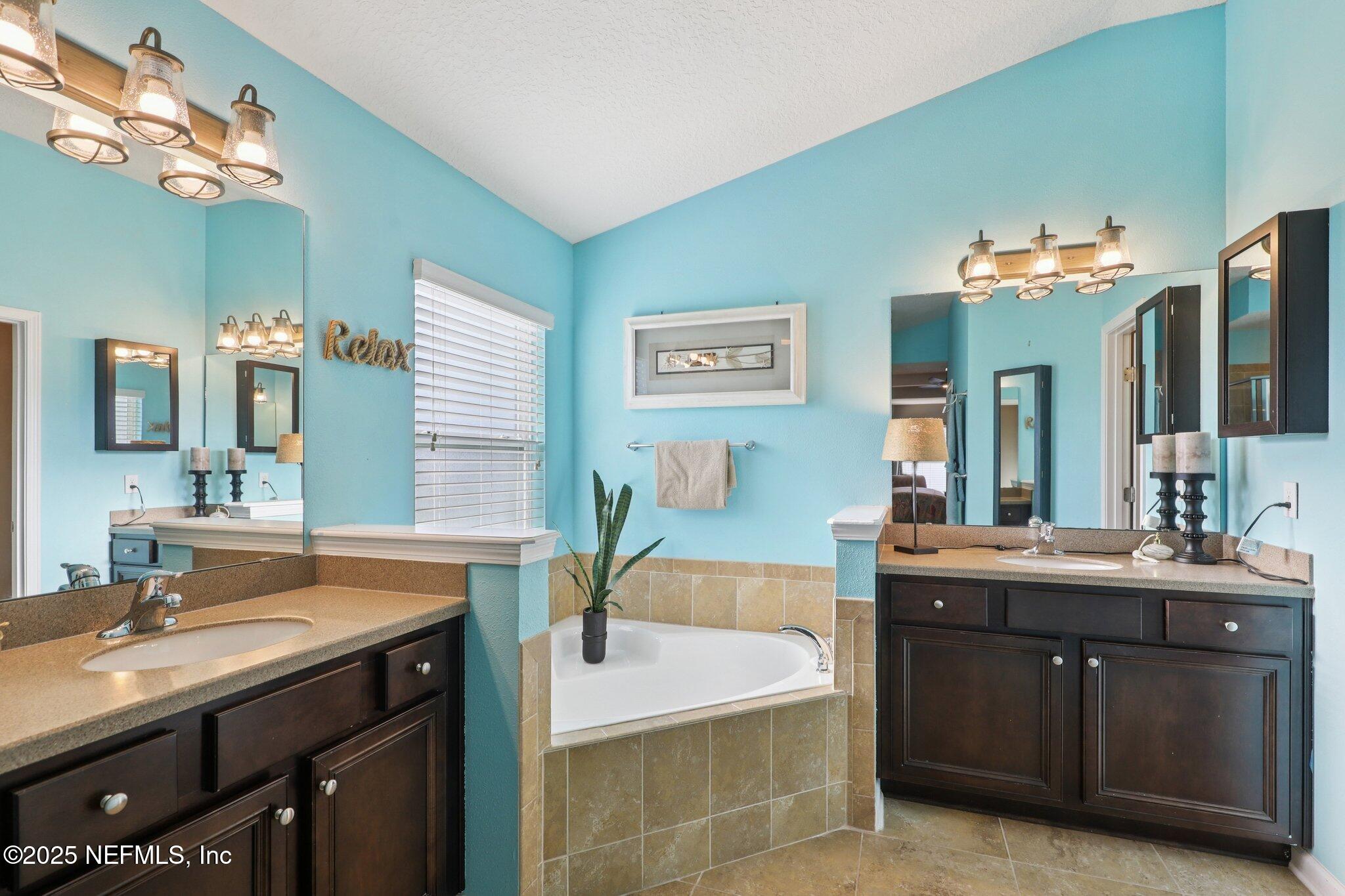 Green Cove Springs, Florida, 32043, United States, 4 Bedrooms Bedrooms, ,3 BathroomsBathrooms,Residential,For Sale,1985021