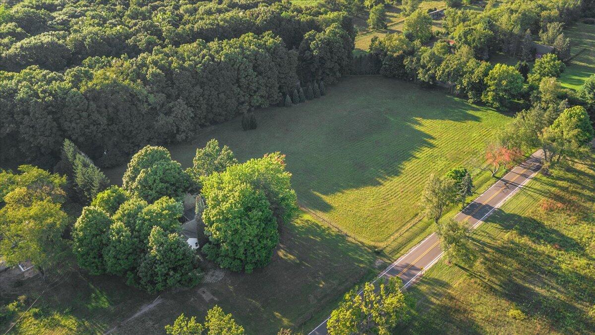 La Porte, Indiana, 46350, United States, 2 Bedrooms Bedrooms, ,Residential,For Sale,1868800