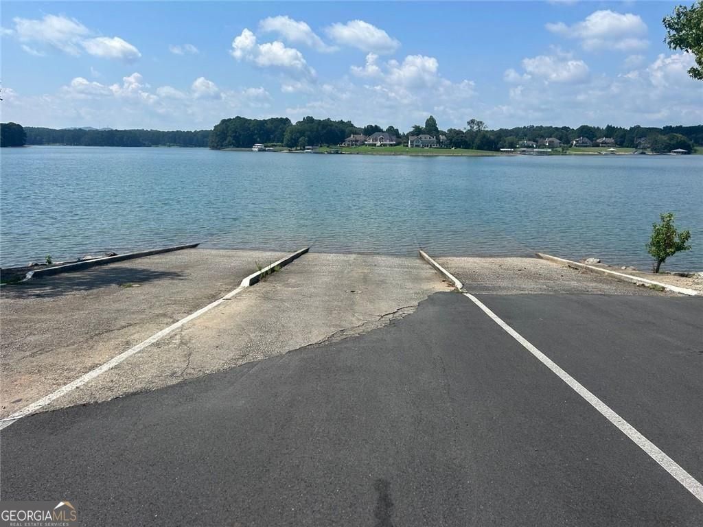 Cumming, Georgia, 30041, United States, 4 Bedrooms Bedrooms, ,4 BathroomsBathrooms,Residential,For Sale,1929935