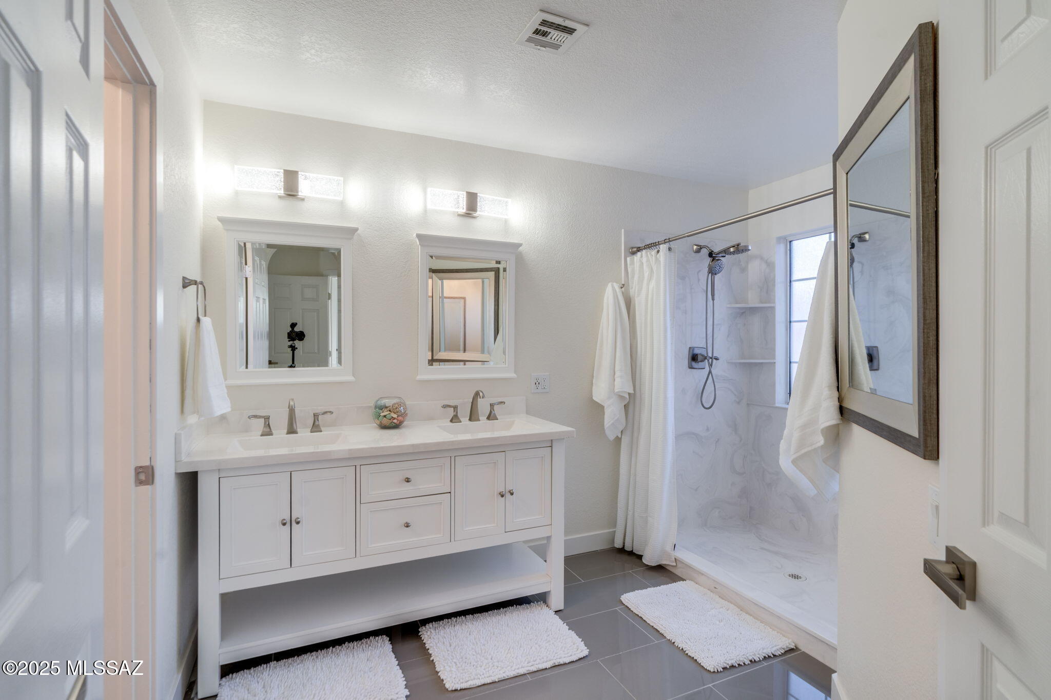Tucson, Arizona, 85750, United States, 3 Bedrooms Bedrooms, ,3 BathroomsBathrooms,Residential,For Sale,1907782