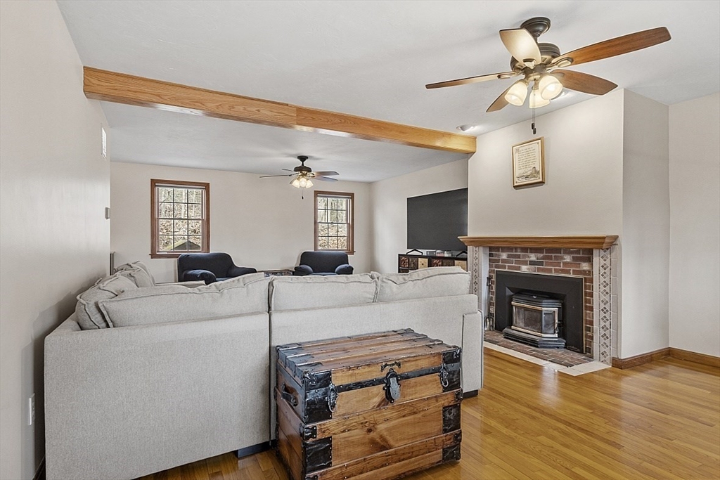 116 Island Rd, Lunenburg, Massachusetts, 01462, United States, 5 Bedrooms Bedrooms, ,4 BathroomsBathrooms,Residential,For Sale,116 Island Rd,1486813