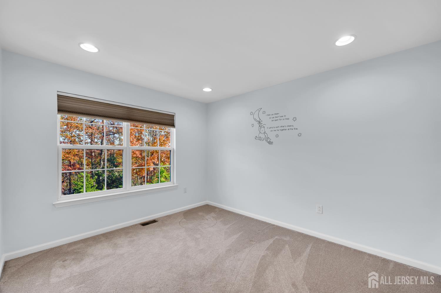 North Brunswick, New Jersey, 08902, United States, 3 Bedrooms Bedrooms, ,4 BathroomsBathrooms,Residential,For Sale,1987808