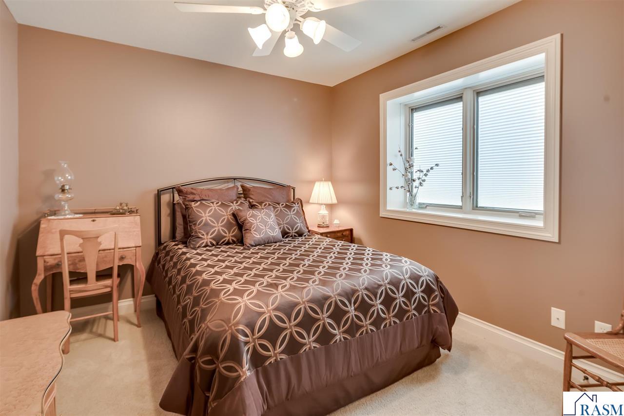 Mankato, Minnesota, 56001, United States, 3 Bedrooms Bedrooms, ,2 BathroomsBathrooms,Residential,For Sale,1982289