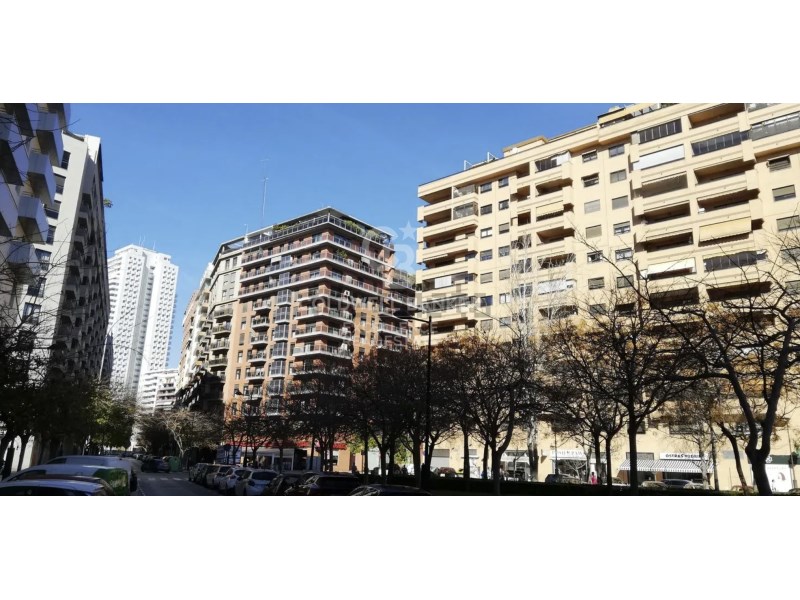Valencia, Comunidad Valenciana, 46023, ES, 3 Bedrooms Bedrooms, ,2 BathroomsBathrooms,Residential,For Sale,1846914