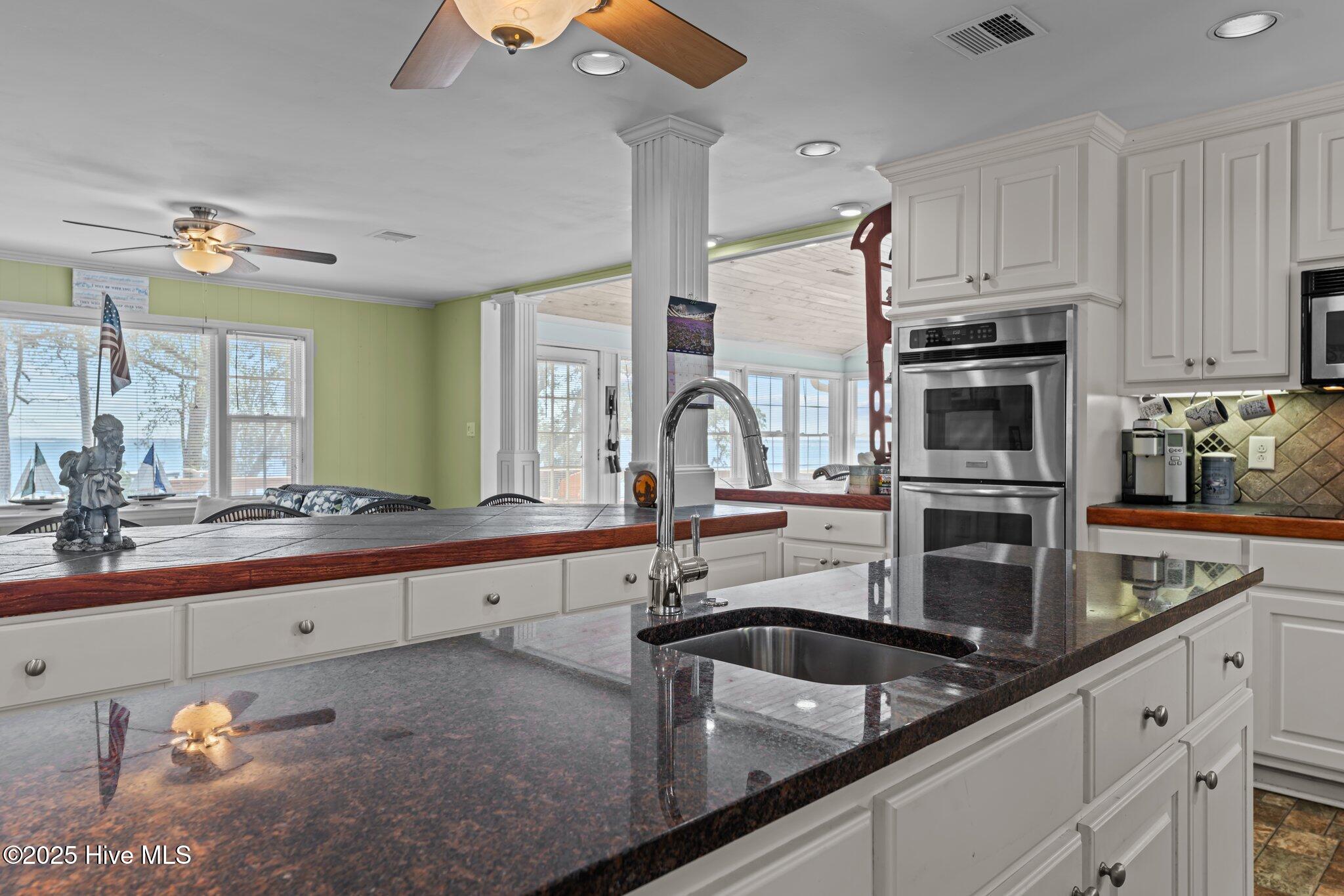 Oriental, North Carolina, 28571, United States, 3 Bedrooms Bedrooms, ,2 BathroomsBathrooms,Residential,For Sale,1761894