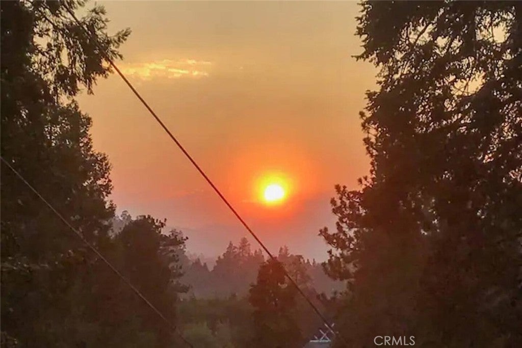 Crestline, California, 92325, United States, 3 Bedrooms Bedrooms, ,3 BathroomsBathrooms,Residential,For Sale,1939117