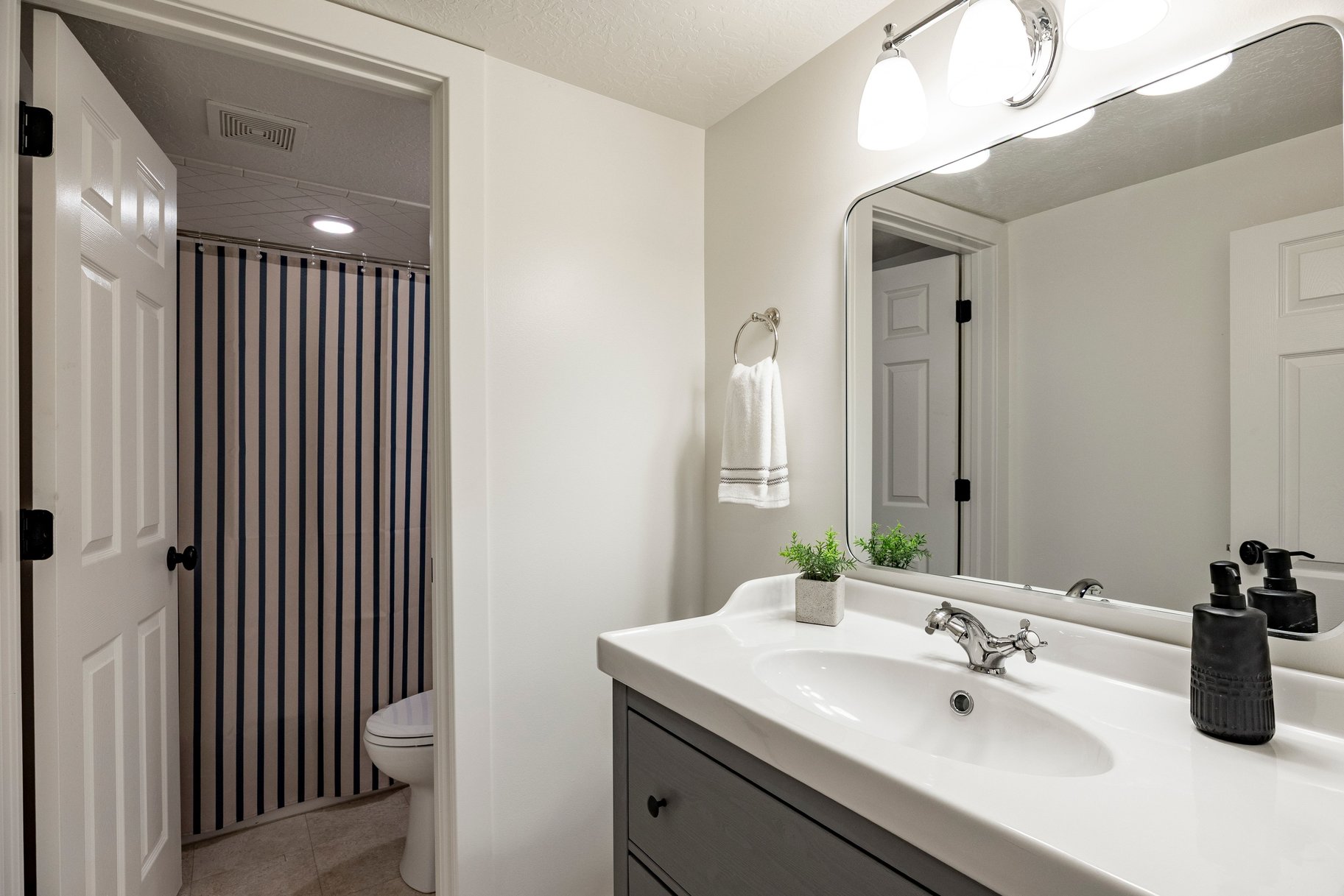  Timeless Charm in the Heart of East Millcreek - 物件實景