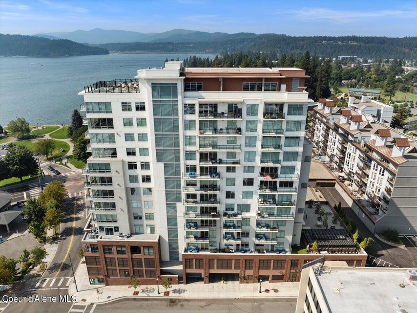 Coeur D'alene, Idaho, 83814, United States, 2 Bedrooms Bedrooms, ,2 BathroomsBathrooms,Residential,For Sale,1760644