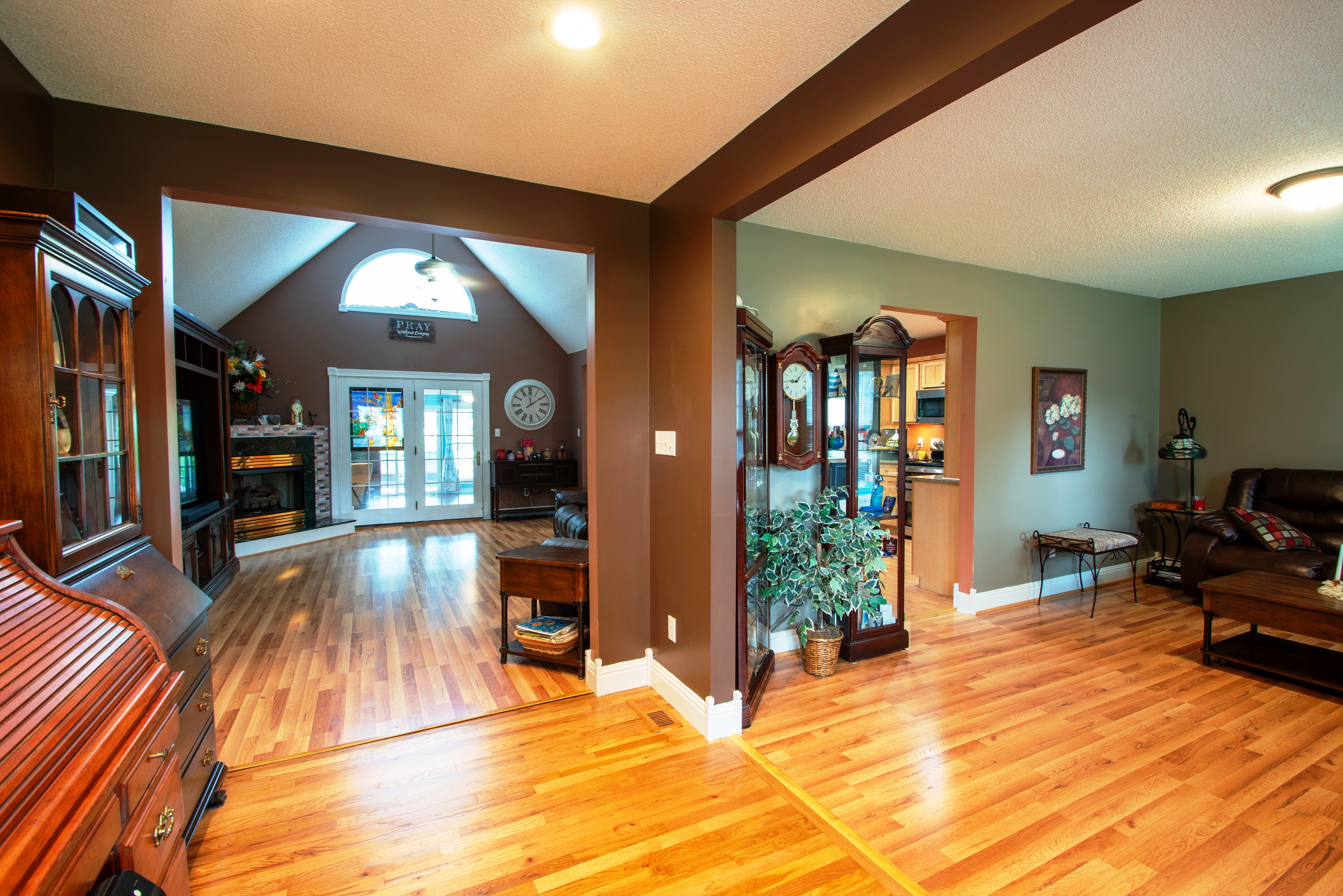 Paducah, Kentucky, 42003, United States, 4 Bedrooms Bedrooms, ,2 BathroomsBathrooms,Residential,For Sale,1974262