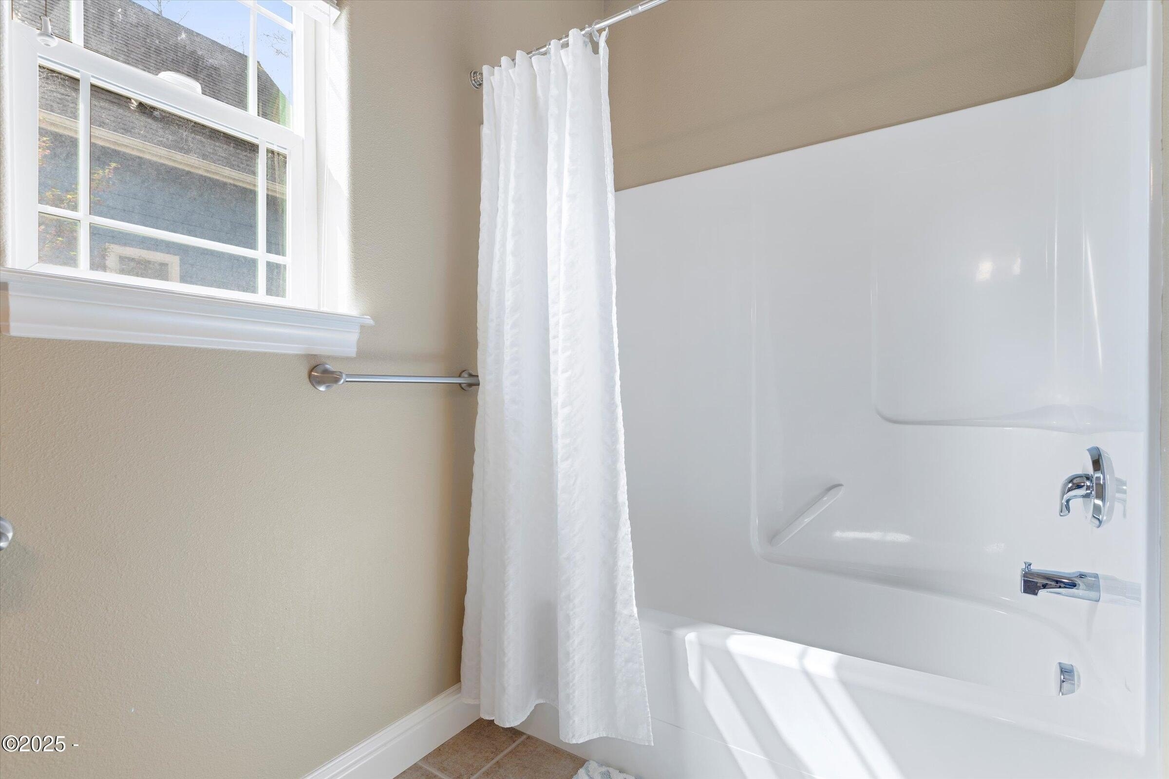 Lincoln City, Oregon, 97367, United States, 3 Bedrooms Bedrooms, ,Residential,For Sale,1941773