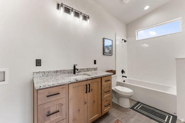 Kanab, Utah, 84741, United States, 4 Bedrooms Bedrooms, ,3 BathroomsBathrooms,Residential,For Sale,2005607