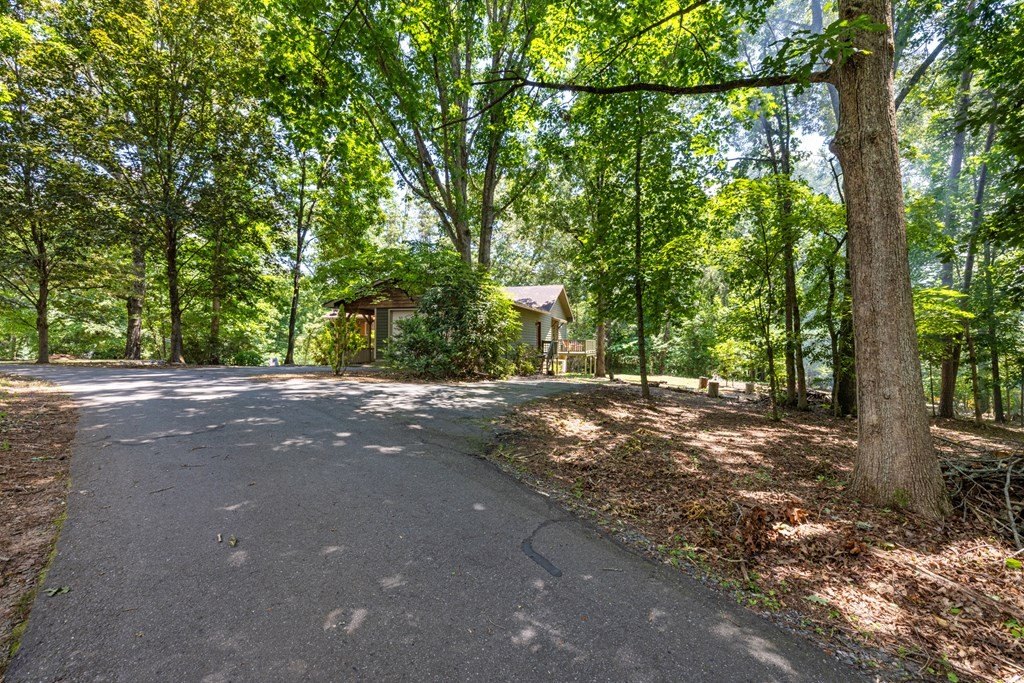 Hayesville, North Carolina, 28904, United States, 4 Bedrooms Bedrooms, ,3 BathroomsBathrooms,Residential,For Sale,1983096