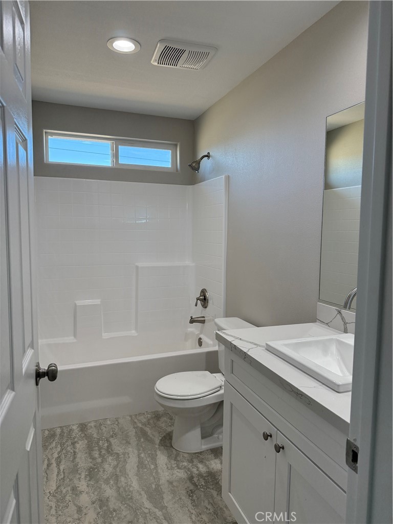 Hesperia, California, 92345, United States, 4 Bedrooms Bedrooms, ,3 BathroomsBathrooms,Residential,For Sale,1877164