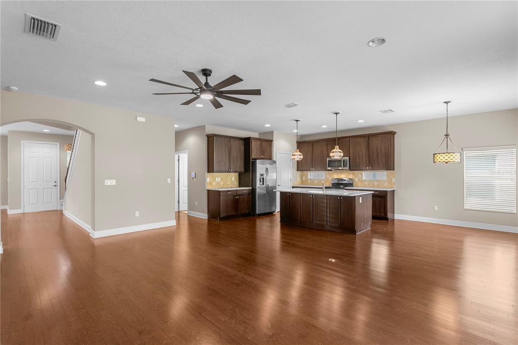 Tampa, Florida, 33647, United States, 5 Bedrooms Bedrooms, ,3 BathroomsBathrooms,Residential,For Sale,1987732