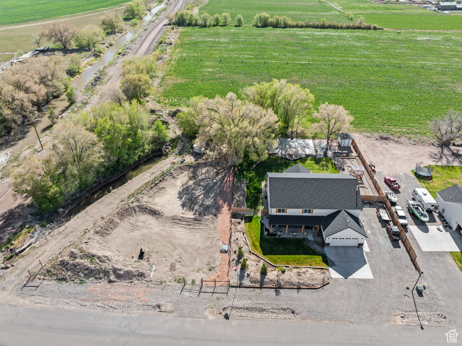 Elsinore, Utah, 84724, United States, 6 Bedrooms Bedrooms, ,4 BathroomsBathrooms,Residential,For Sale,1796854