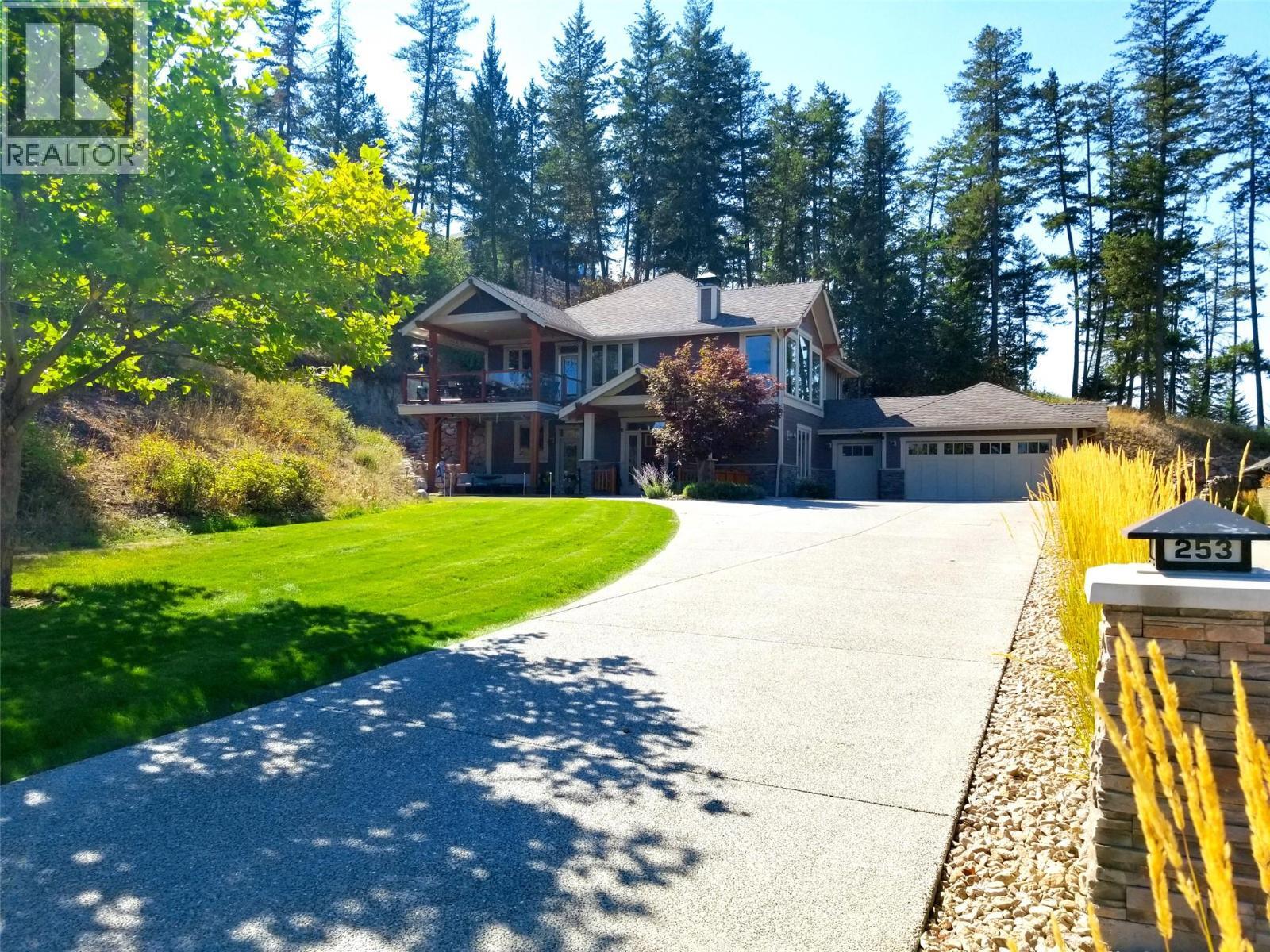 VERNON, British Columbia, V1H 1Y5, CA, 4 Bedrooms Bedrooms, ,2 BathroomsBathrooms,Residential,For Sale,1948063