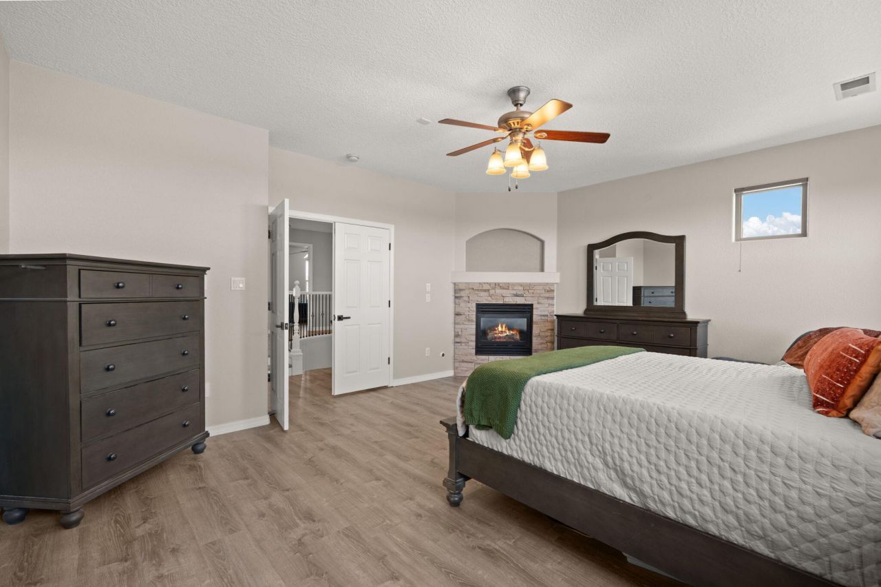 Rio Rancho, New Mexico, 87144, United States, 4 Bedrooms Bedrooms, ,3 BathroomsBathrooms,Residential,For Sale,1906947