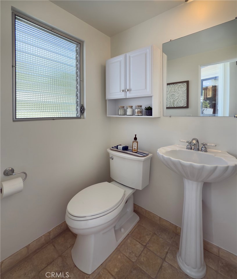 Laguna Beach, California, 92651, United States, 3 Bedrooms Bedrooms, ,3 BathroomsBathrooms,Residential,For Sale,1927395