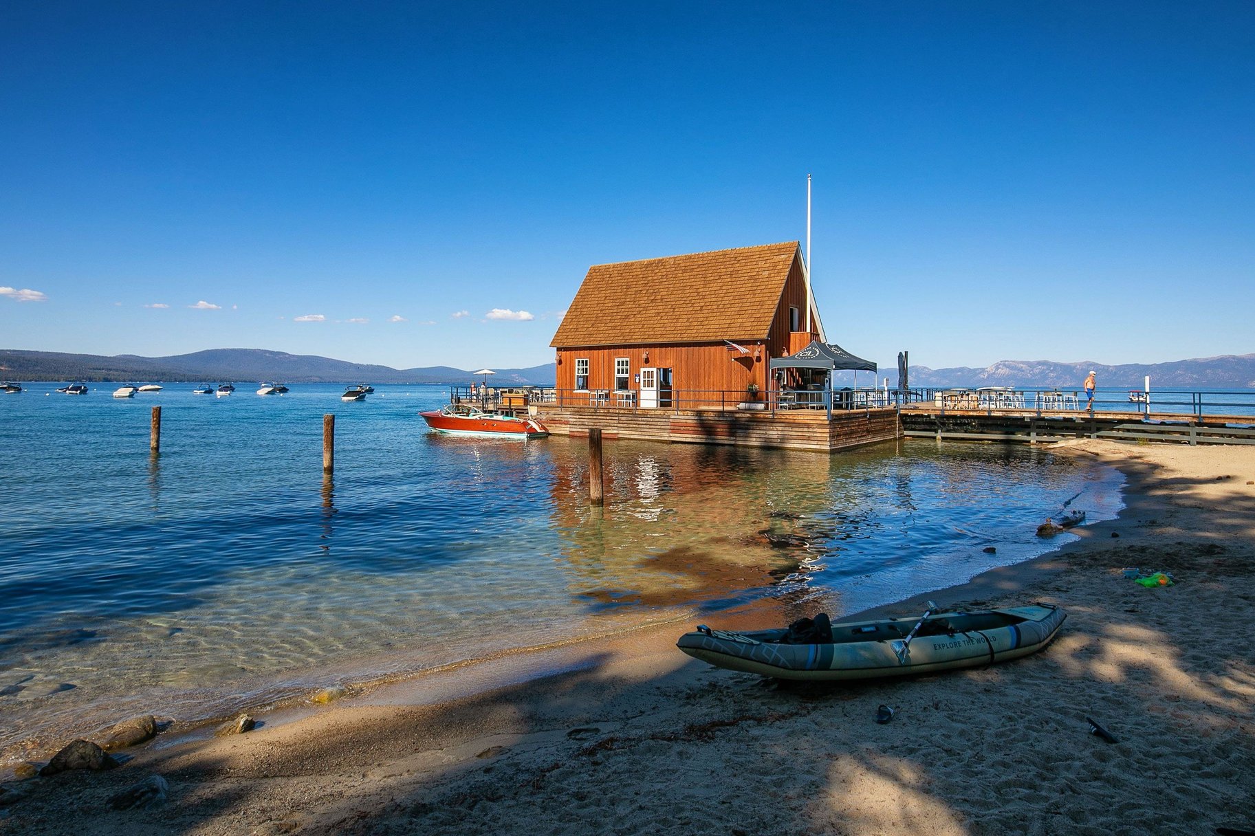  Home 3 Blocks from Lake Tahoe with 4 Car Garage for Cars & Boats - 物件實景