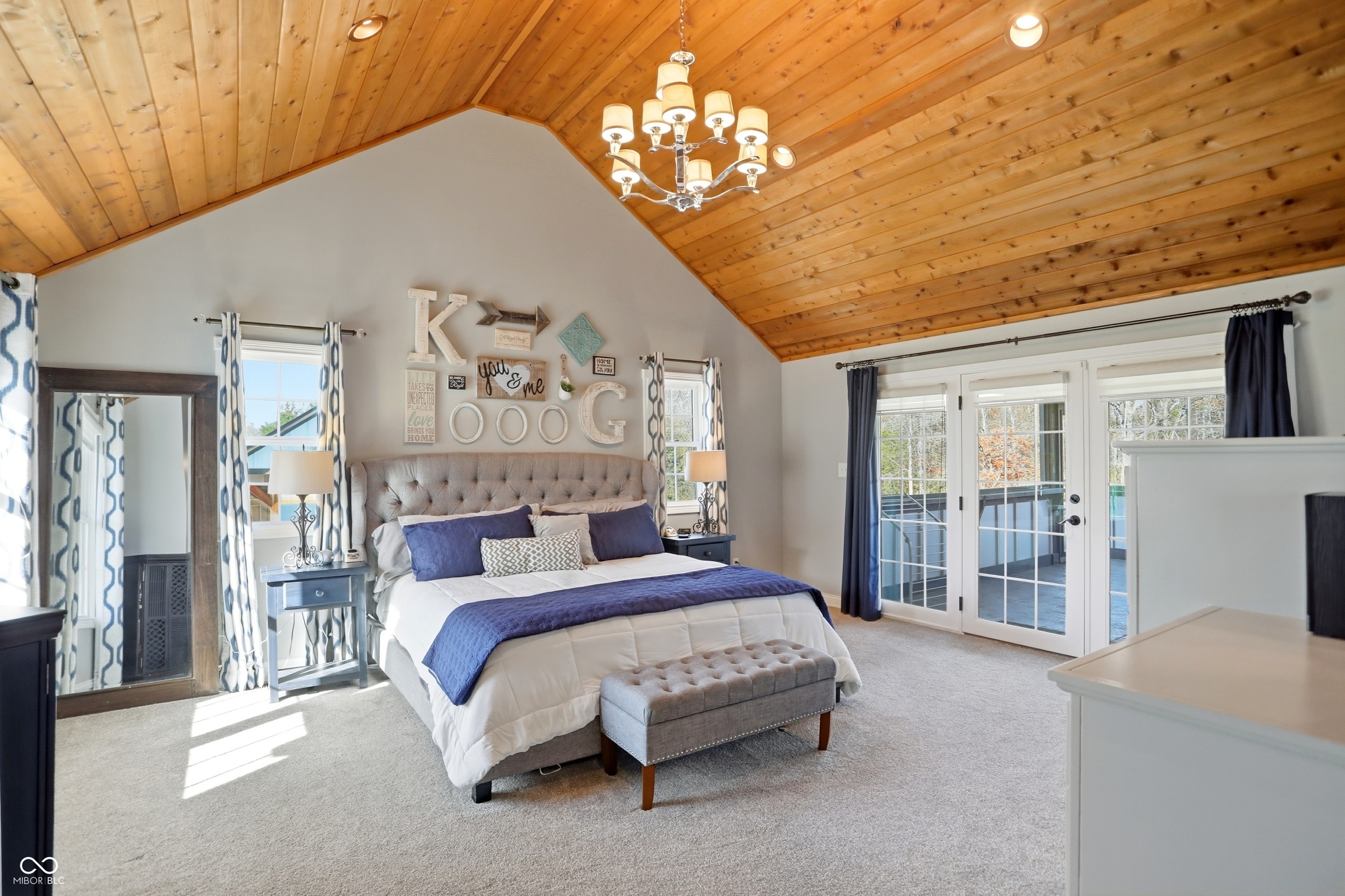 Bargersville, Indiana, 46106, United States, 5 Bedrooms Bedrooms, ,6 BathroomsBathrooms,Residential,For Sale,1992401