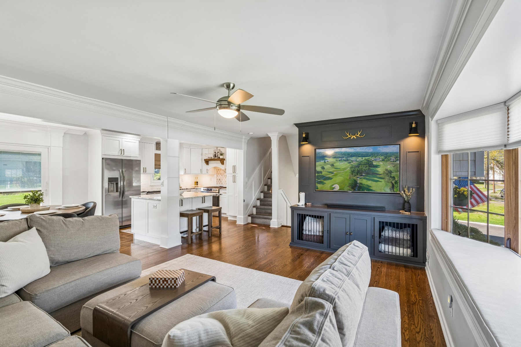  Immaculate and Updated Split Level Residence - 物件實景