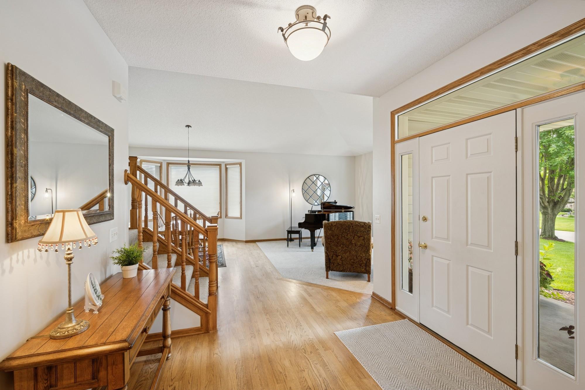 Lakeville, Minnesota, 55044, United States, 5 Bedrooms Bedrooms, ,4 BathroomsBathrooms,Residential,For Sale,1901941