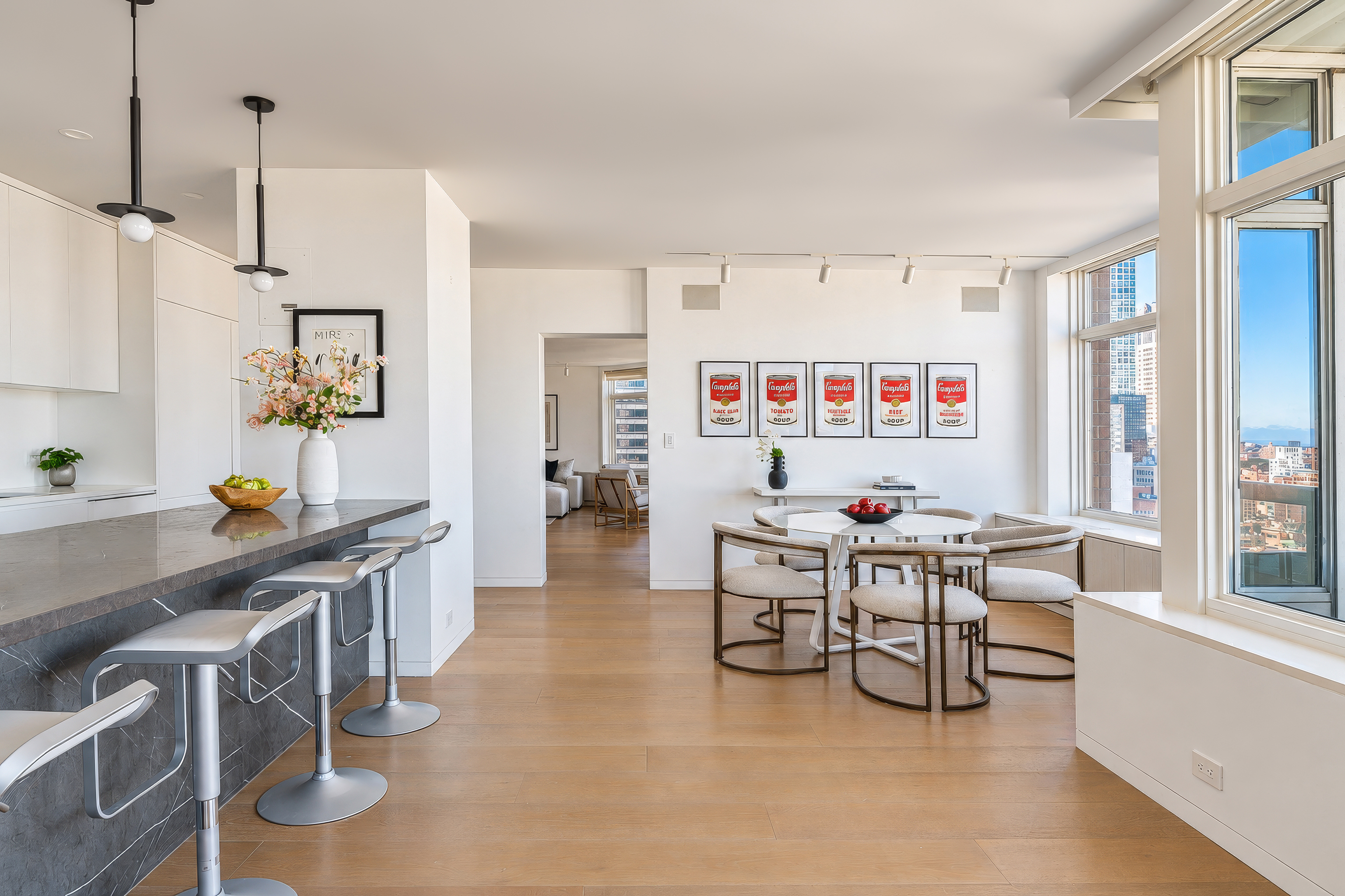 188 East 64th Street, 2506 - 物件實景
