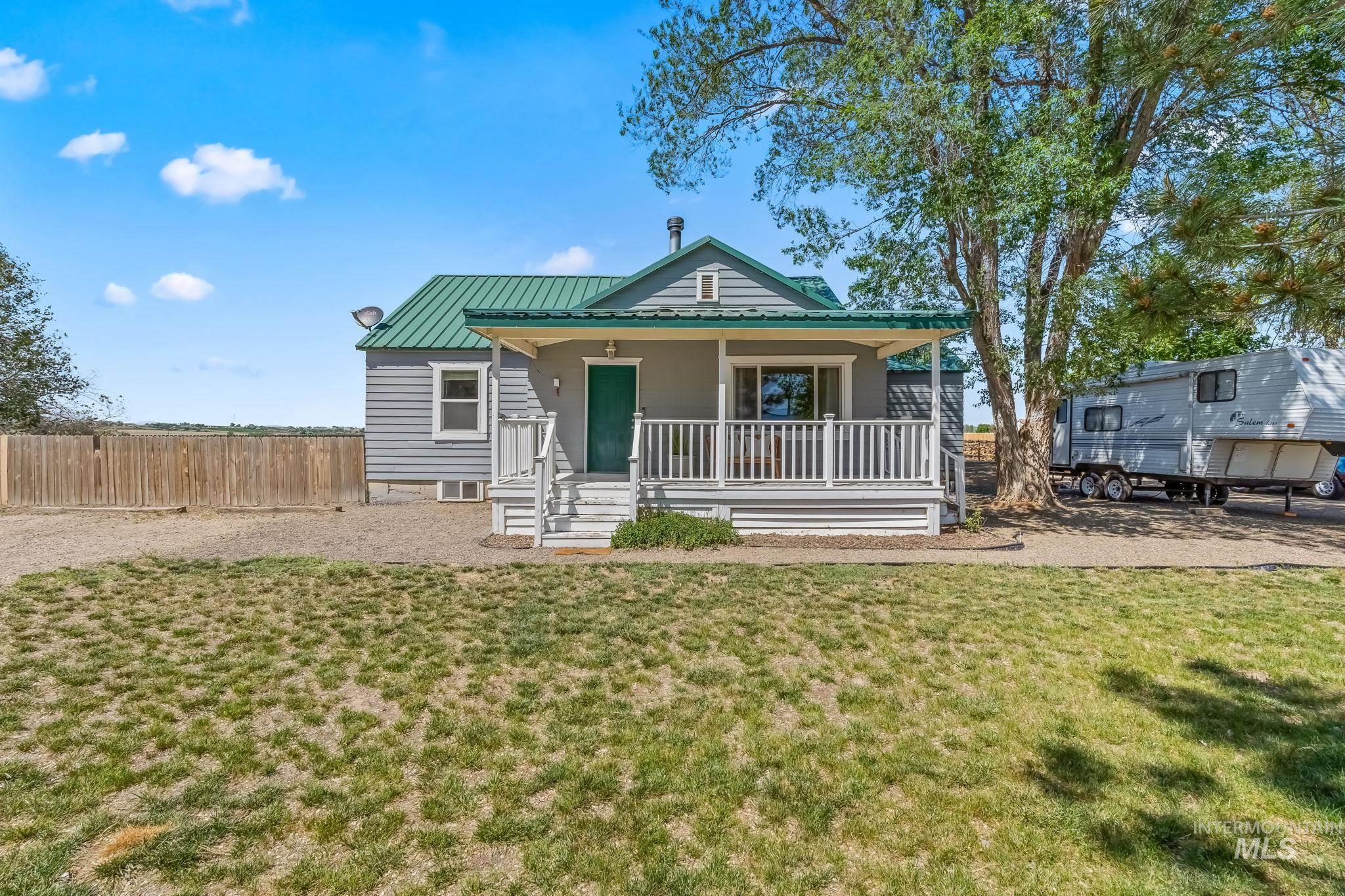 Homedale, Idaho, 83628, United States, 4 Bedrooms Bedrooms, ,2 BathroomsBathrooms,Residential,For Sale,1945003