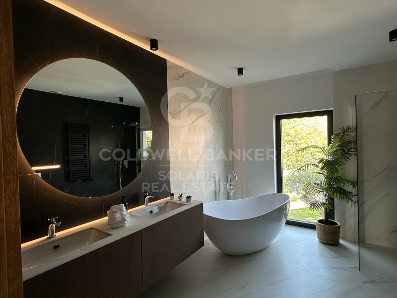 Alicante, Benitachell / el Poble Nou de Benitatxel, Benitachell / el Poble Nou de Benitatxell, Comunidad Valenciana, ES, 4 Bedrooms Bedrooms, ,3 BathroomsBathrooms,Residential,For Sale,Alicante, Benitachell / el Poble Nou de Benitatxel,1512189