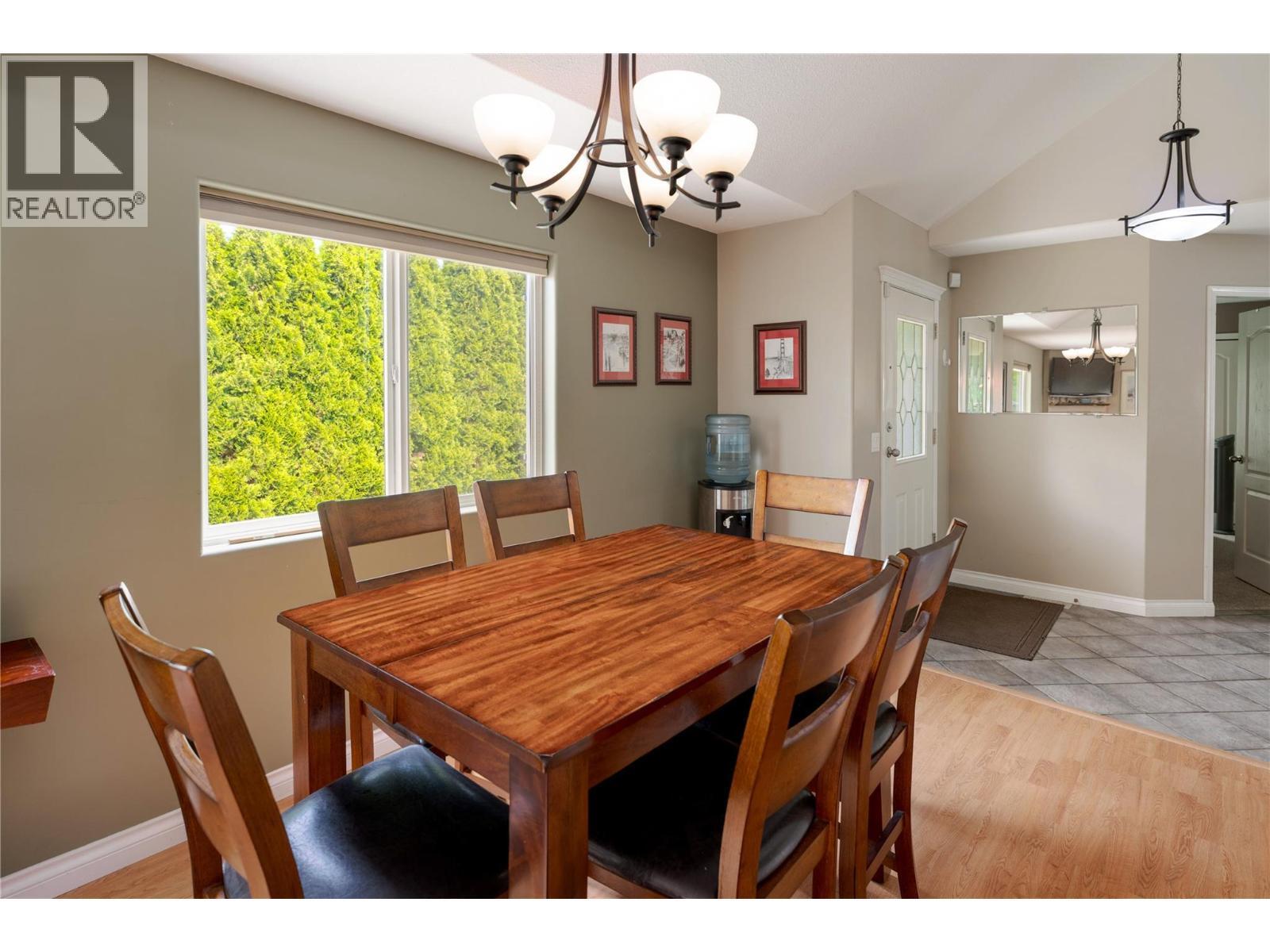 KELOWNA, British Columbia, V1V 1S9, CA, 4 Bedrooms Bedrooms, ,3 BathroomsBathrooms,Residential,For Sale,1895438