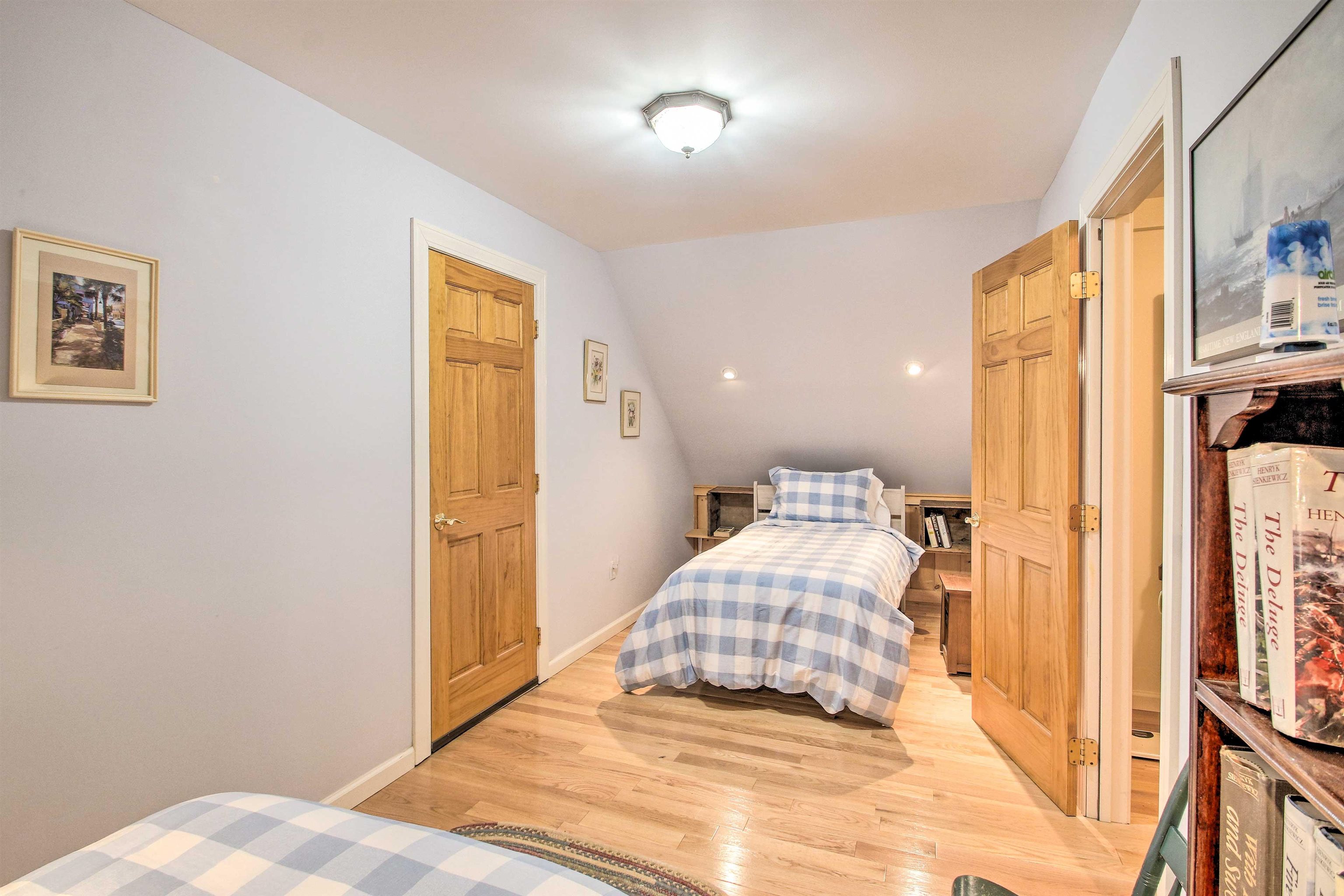 Easton, New Hampshire, 03580, United States, 3 Bedrooms Bedrooms, ,2 BathroomsBathrooms,Residential,For Sale,1846634