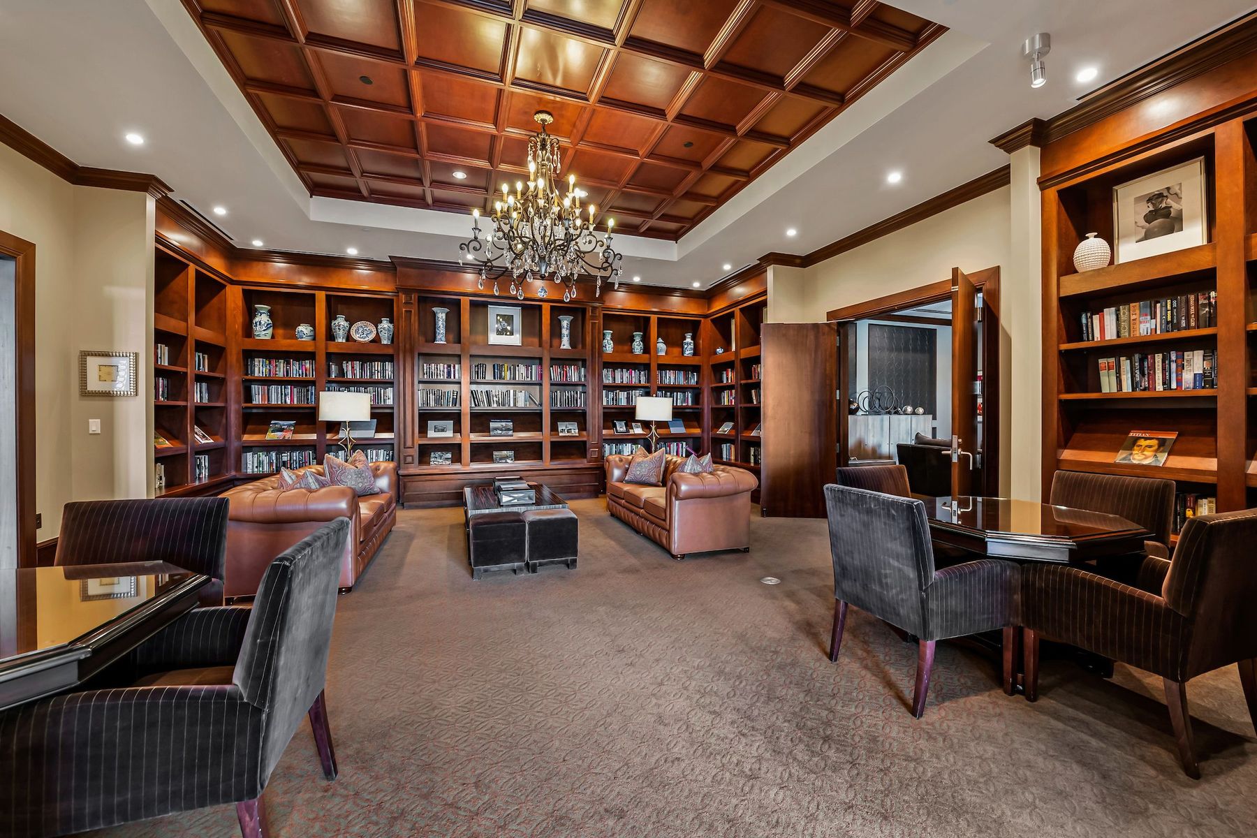  Featuring Stunning Western Views of the Front Range - 物件實景