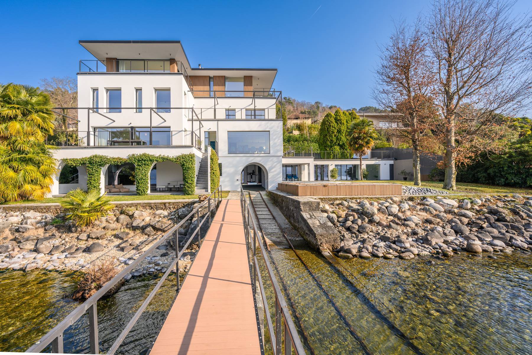  Exclusive villa with swimming pool and private dock - 物件實景