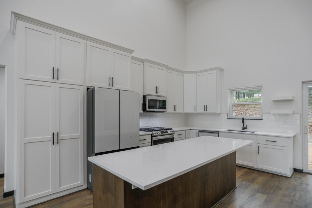 Wausau, Wisconsin, 54403, United States, 6 Bedrooms Bedrooms, ,4 BathroomsBathrooms,Residential,For Sale,1819145