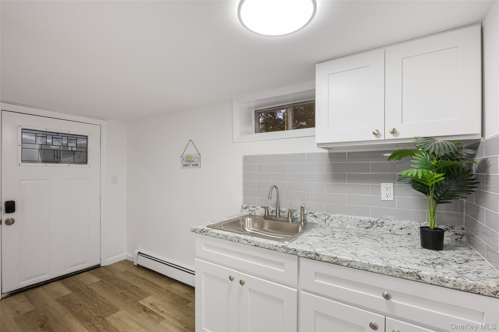 Amityville, New York, 11701, United States, 4 Bedrooms Bedrooms, ,2 BathroomsBathrooms,Residential,For Sale,2001816