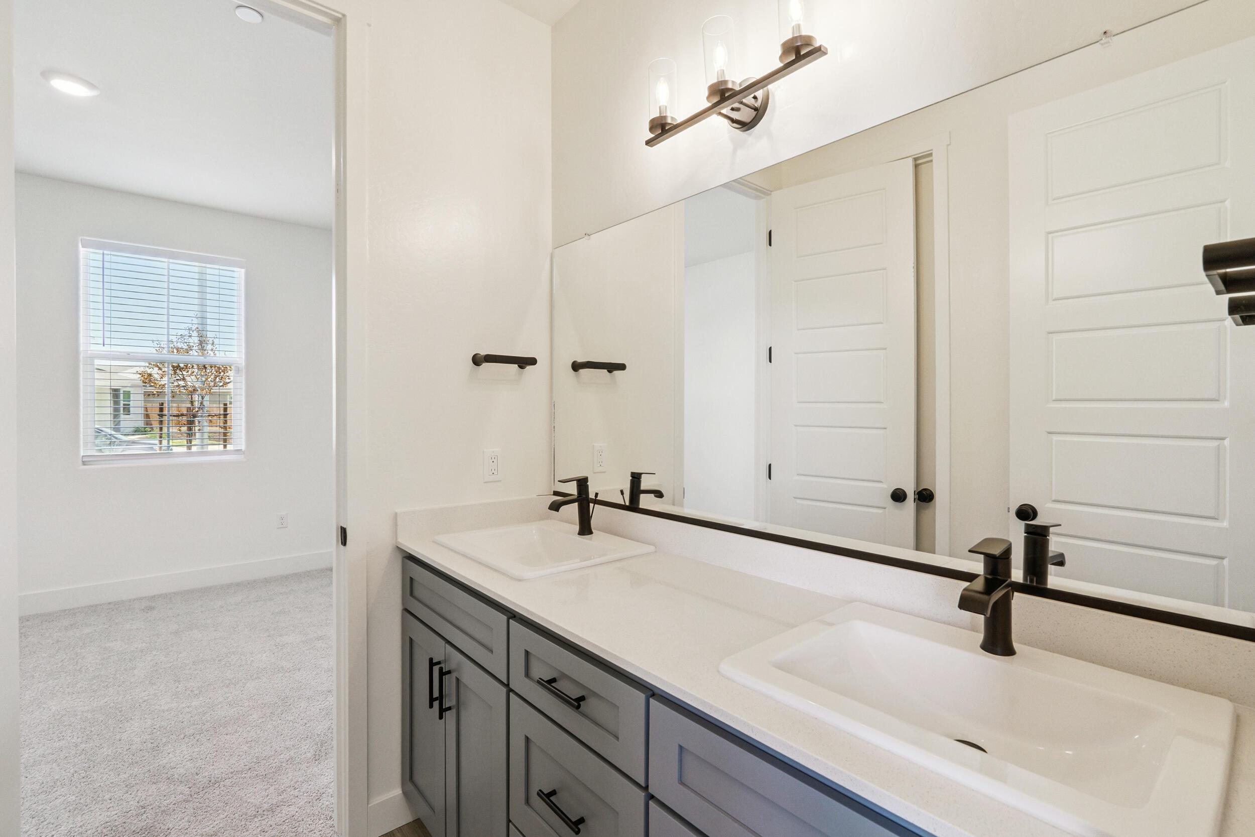 Bakersfield, California, 93314, United States, 4 Bedrooms Bedrooms, ,3 BathroomsBathrooms,Residential,For Sale,1923542