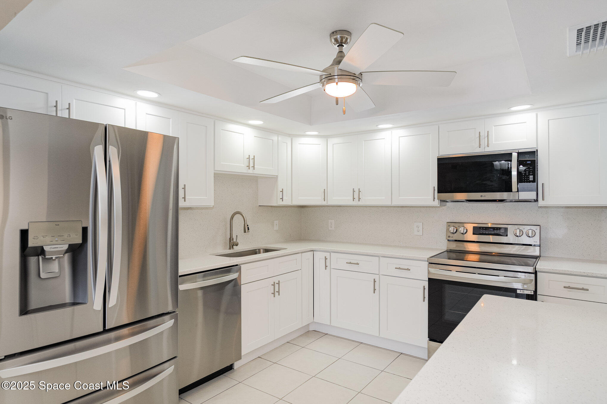 Cocoa Beach, Florida, 32931, United States, 3 Bedrooms Bedrooms, ,2 BathroomsBathrooms,Residential,For Sale,1974236