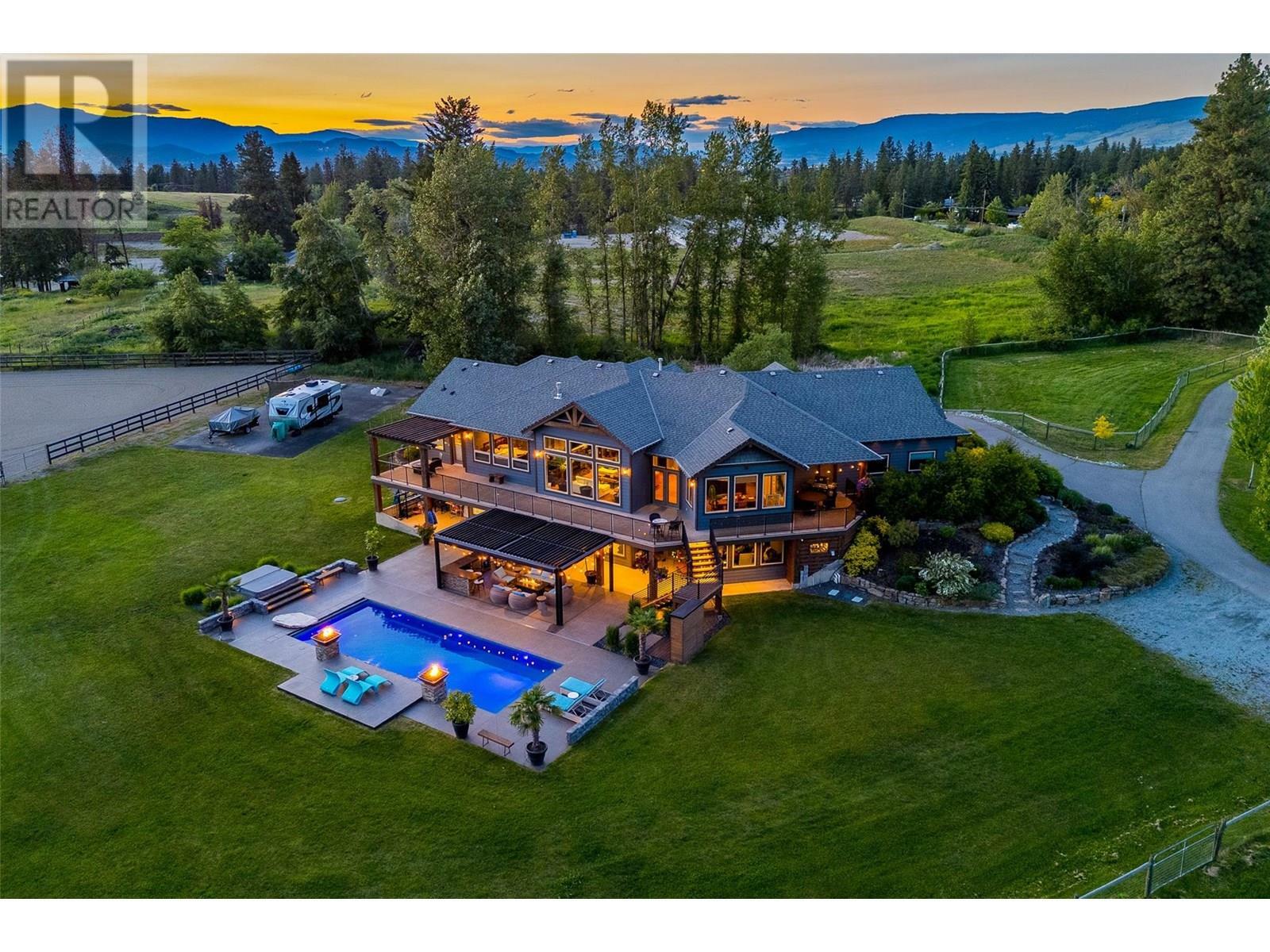 KELOWNA, British Columbia, V1W 4C5, CA, 5 Bedrooms Bedrooms, ,3 BathroomsBathrooms,Residential,For Sale,1883481