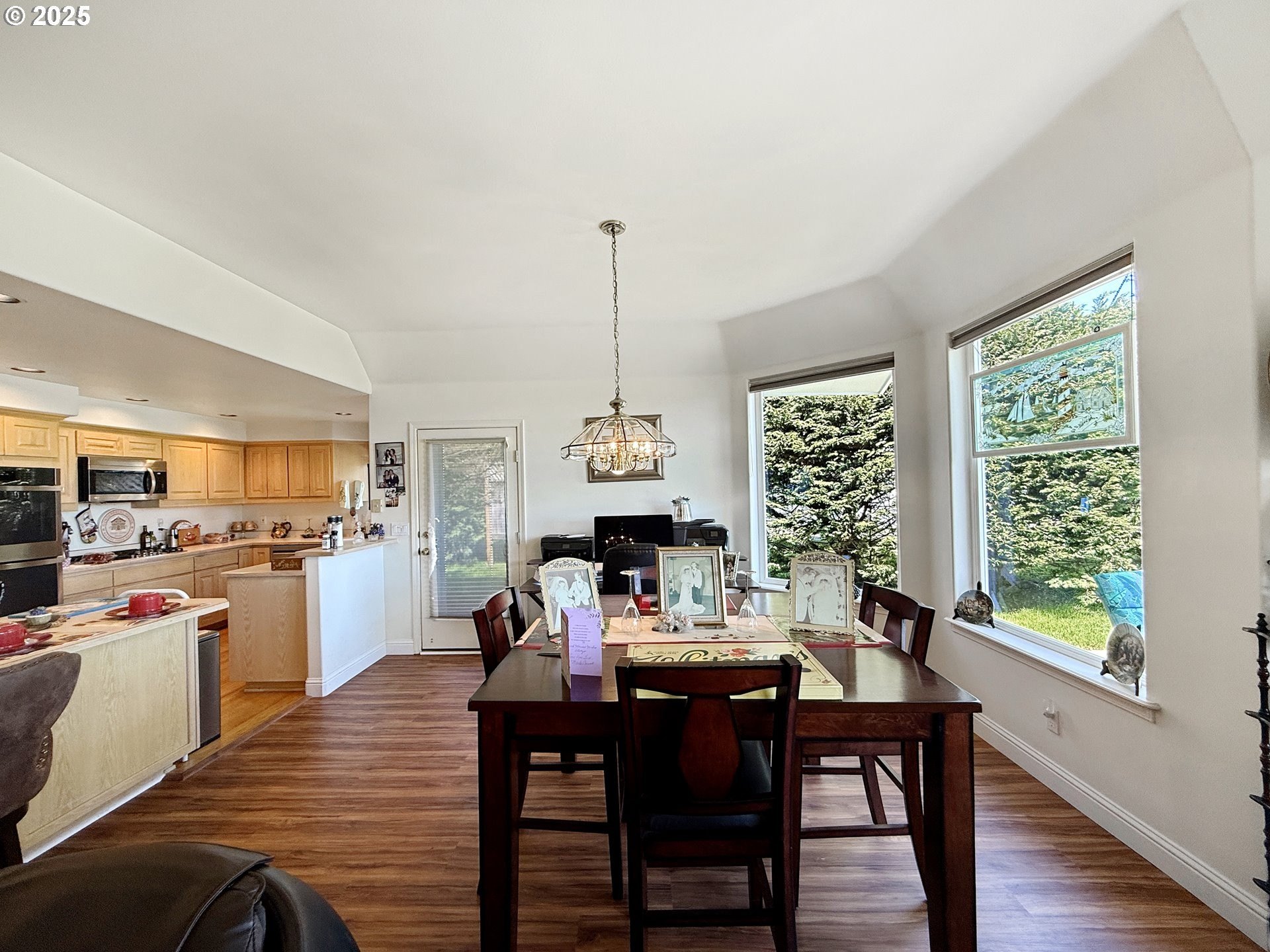 Brookings, Oregon, 97415, United States, 3 Bedrooms Bedrooms, ,2 BathroomsBathrooms,Residential,For Sale,1942520
