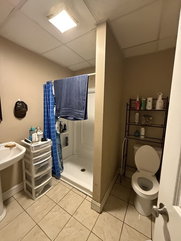 Middleton, Massachusetts, 01949, United States, 4 Bedrooms Bedrooms, ,4 BathroomsBathrooms,Residential,For Sale,1990788